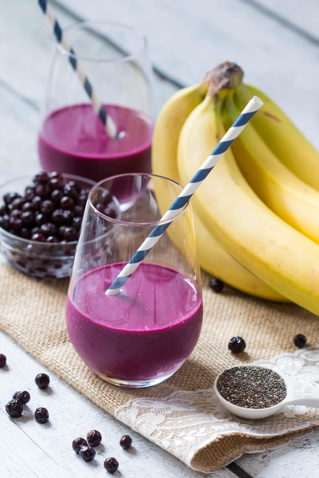 Wild Blueberry Beet Smoothie is full of antioxidants and is nutrient rich! #AD #WildYourSmoothie