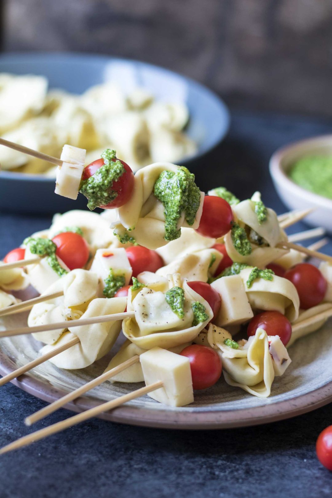 tortellini-skewers-with-lemon-spinach-pesto-kroll-s-korner