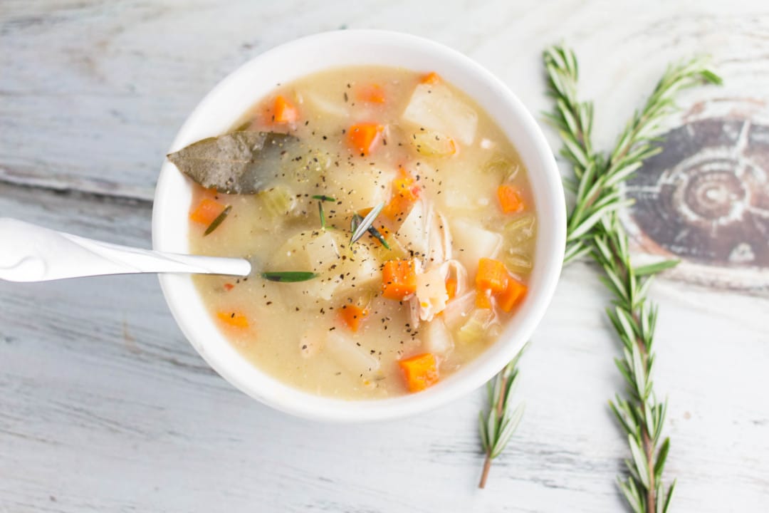 Easy Homemade Chicken Noodle Soup. The perfect winter soup! Krollskorner.com