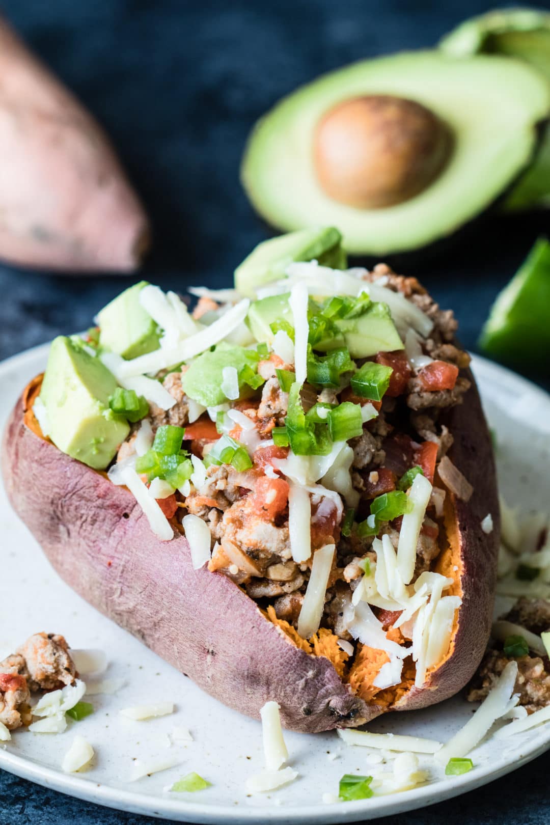 Avocado and Turkey Stuffed Sweet Potato - heart healthy meal that takes less than an hour to make! |Krollskorner.com