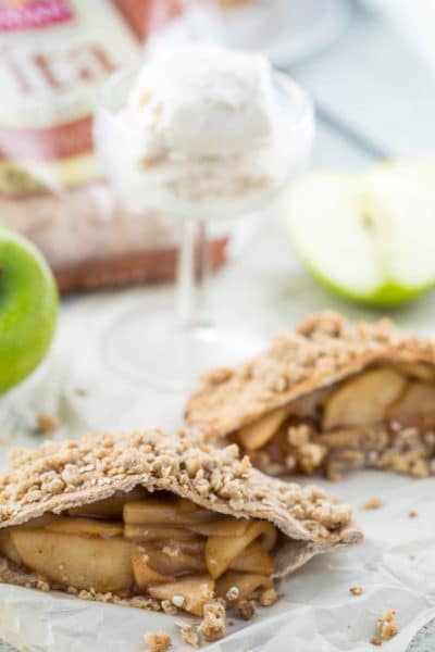 #AD - Apple Pie Stuffed Pitas - a healthy and satisfying dessert! #TheRecipeRedux |krollskorner.com