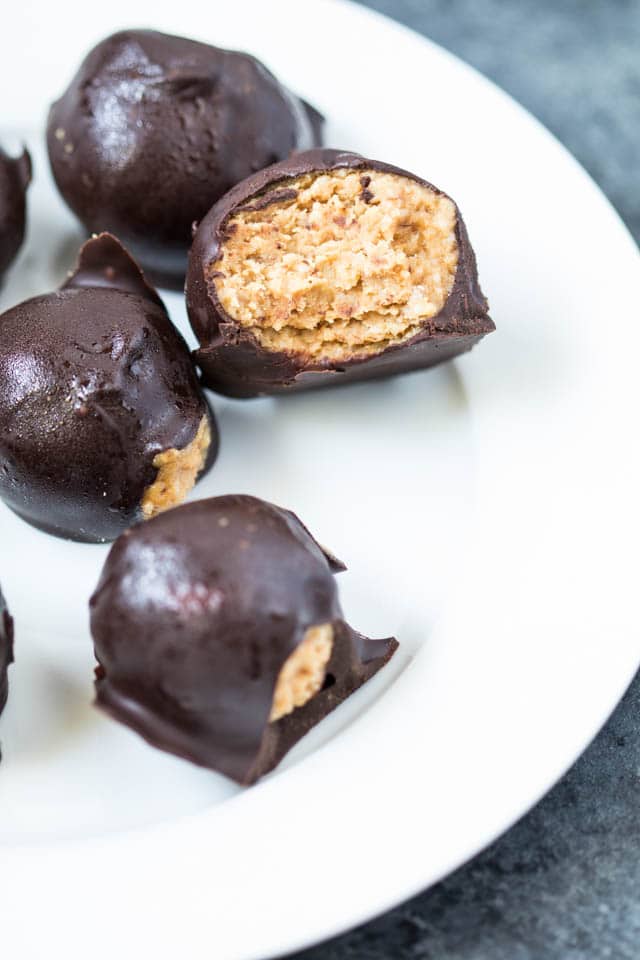 Chocolate Lovers Peanut Butter Bites | #TheRecipeRedux | Krollskorner.com