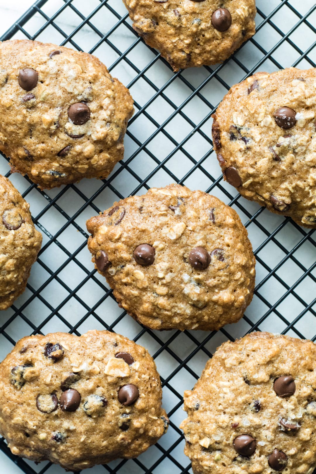 Chocolate Chip Muesli Cookies - for breakfast or for dessert, it's up to you! #cookies #chocolatechips #krollskorner #dessert