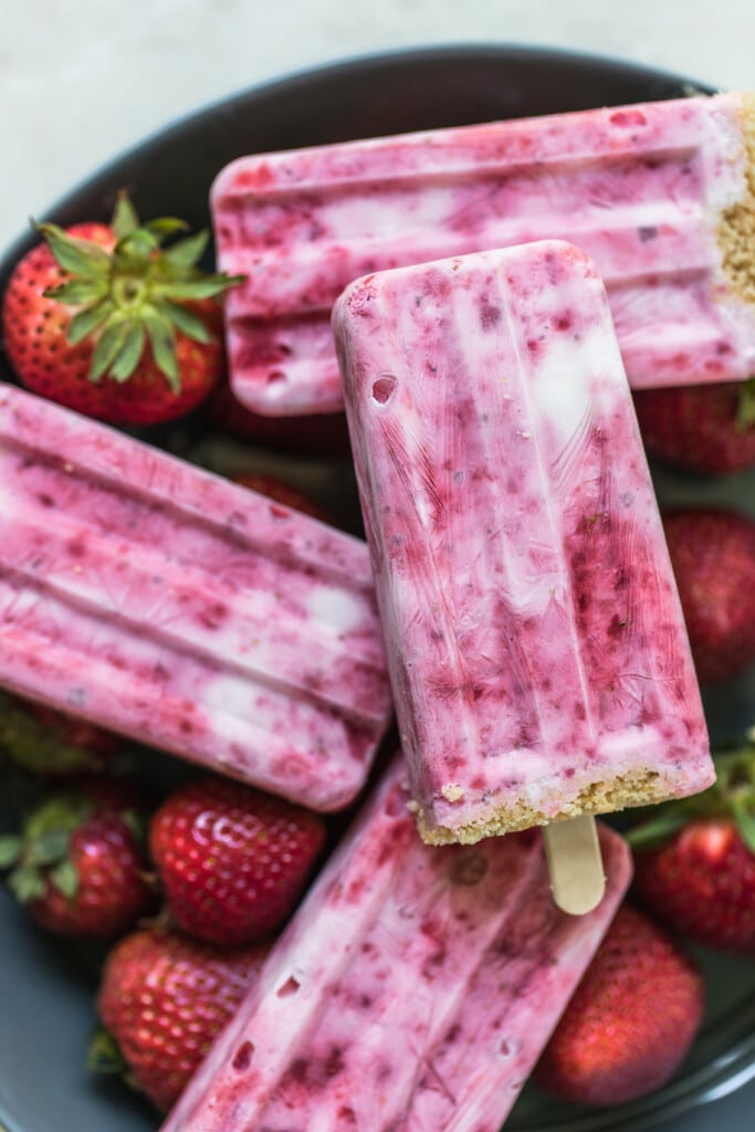 Strawberry Shortcake Popsicles with Greek Yogurt • Kroll's Korner