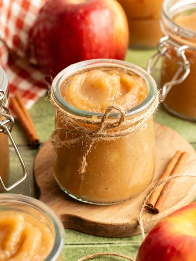 No Sugar Added Homemade Applesauce