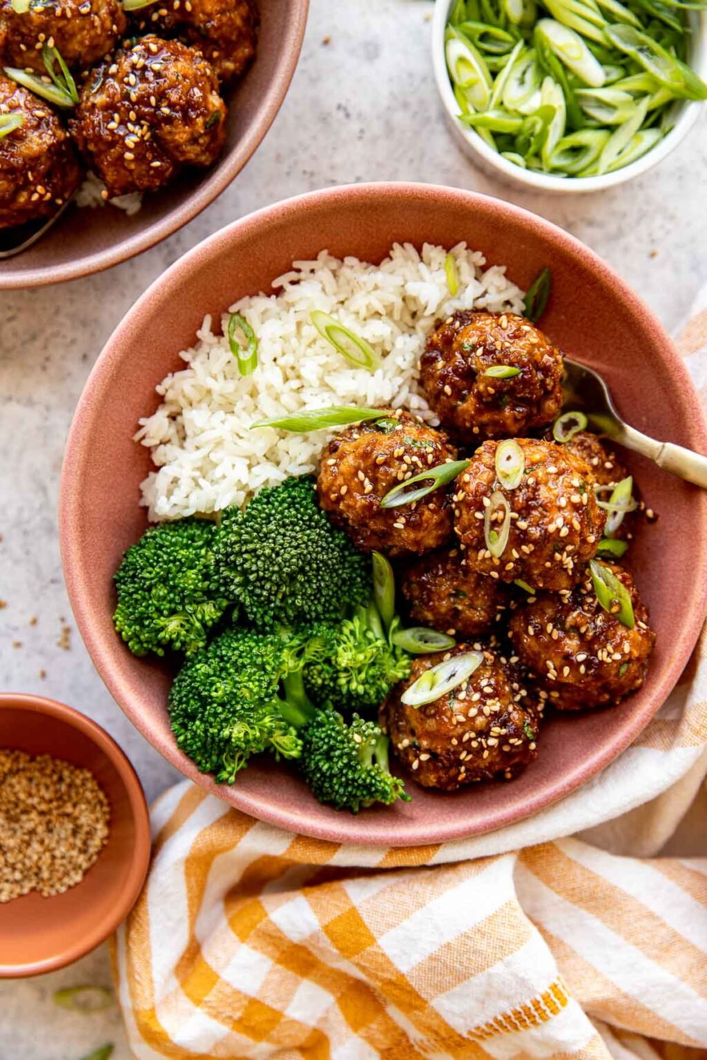 30 Minute Sriracha Ground Turkey Meatballs • Kroll's Korner