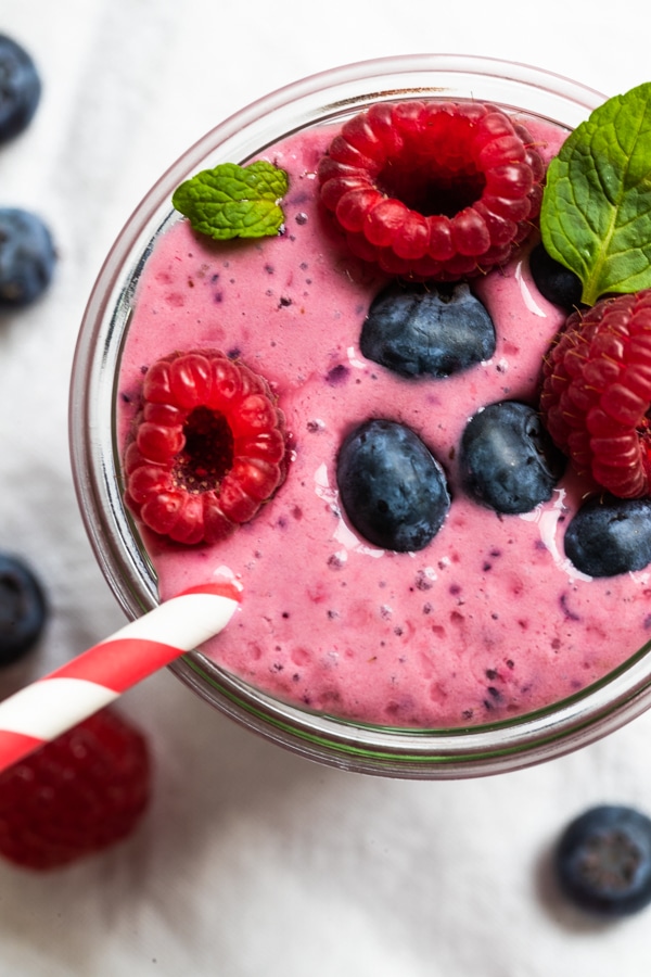 healthy fruit smoothie recipe in a glass jar