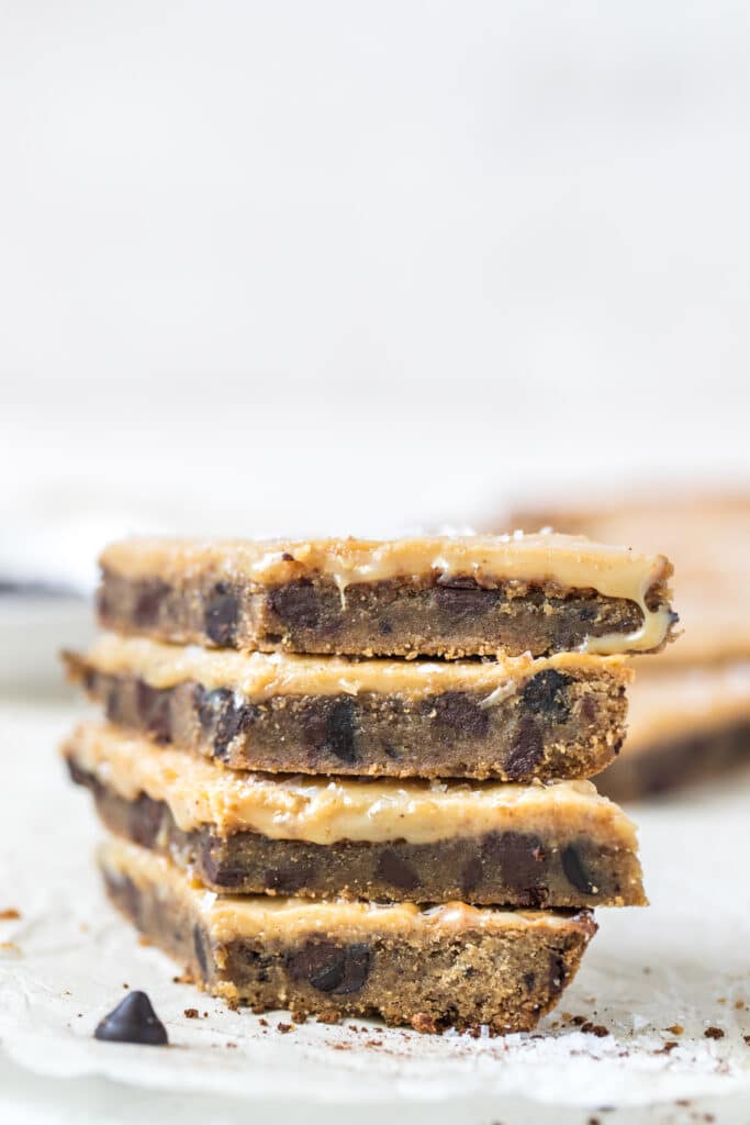 toffee barer med mælkechokolade chips 