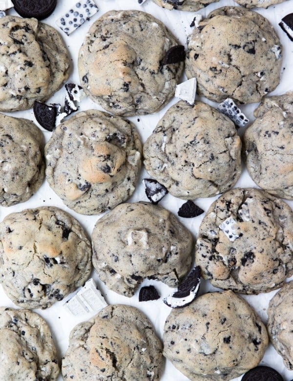 cookies and cream cookies on parchment paper