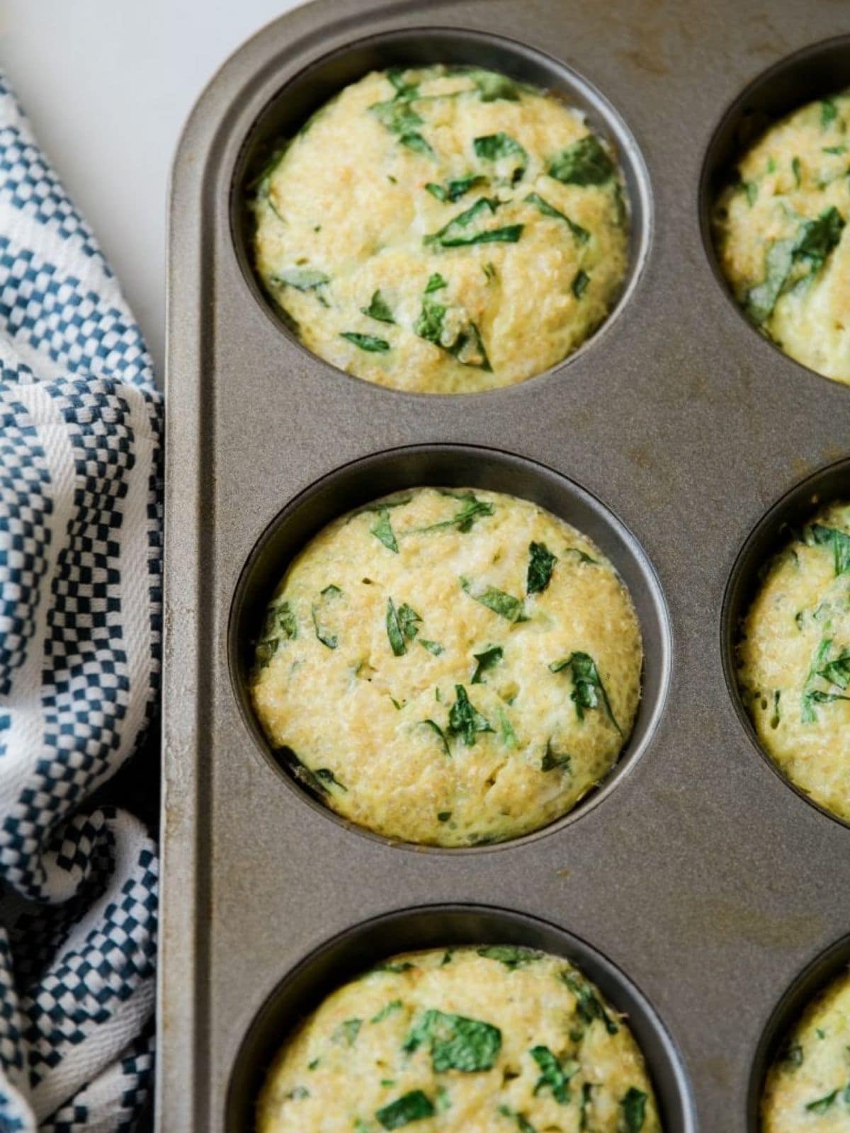Quinoa Egg Muffins • Kroll's Korner