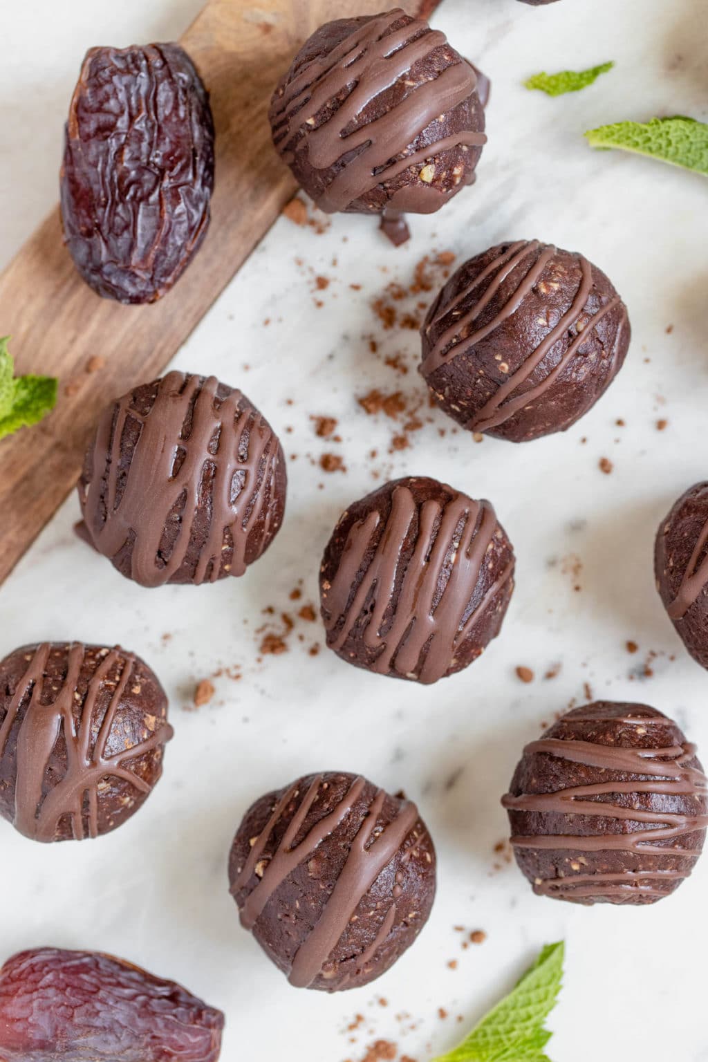 Mint Chocolate Brownie Energy Bites • Kroll's Korner
