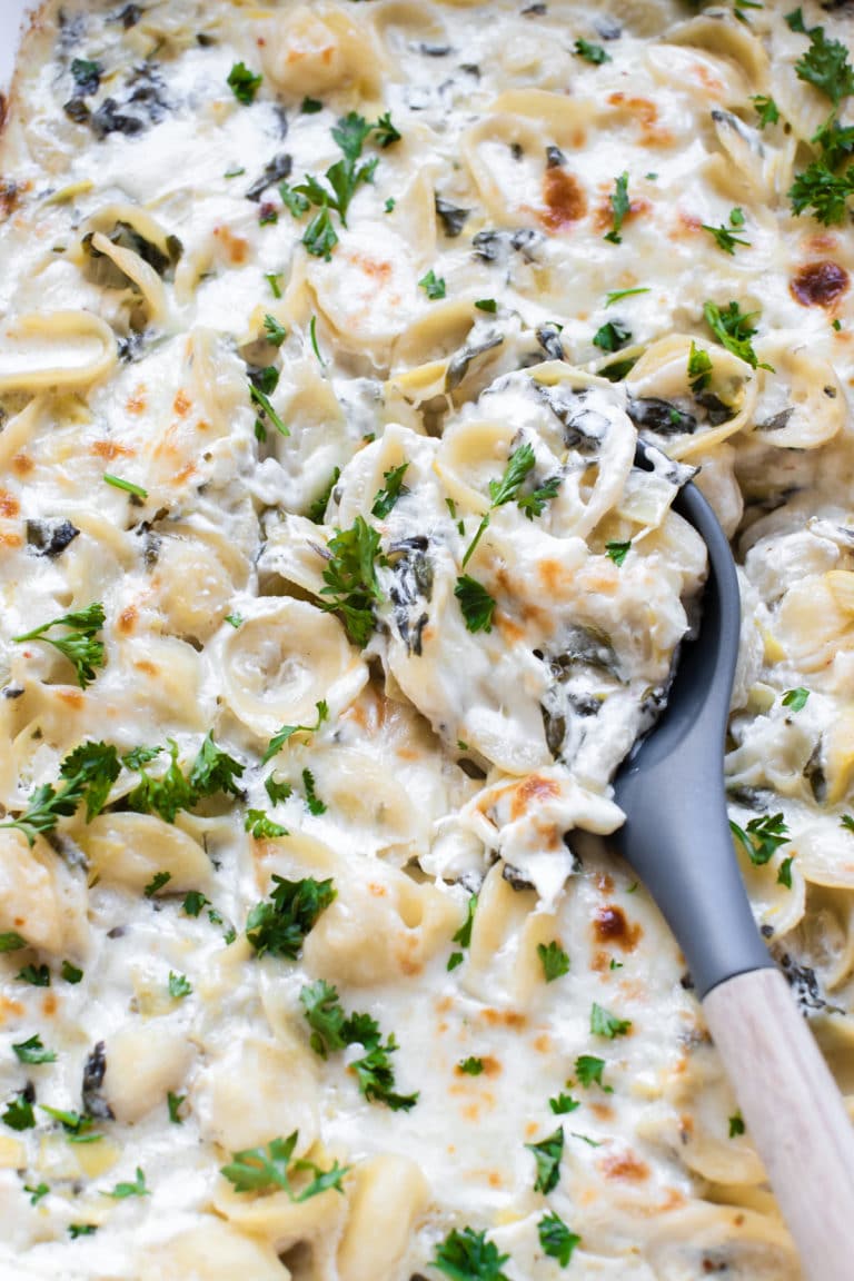 Creamy Spinach Artichoke Pasta • Kroll's Korner