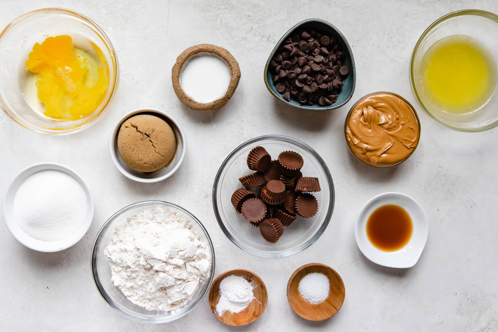 ingredients to make blondies in small glass bowls