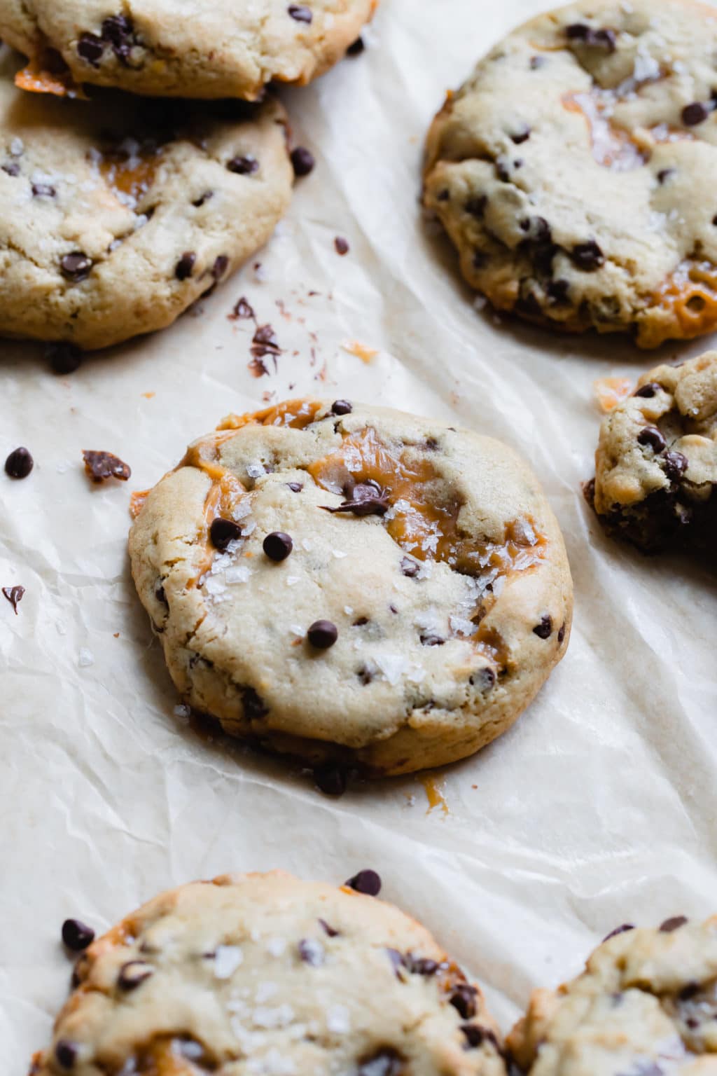 Salted Caramel Chocolate Chip Cookies • Kroll's Korner
