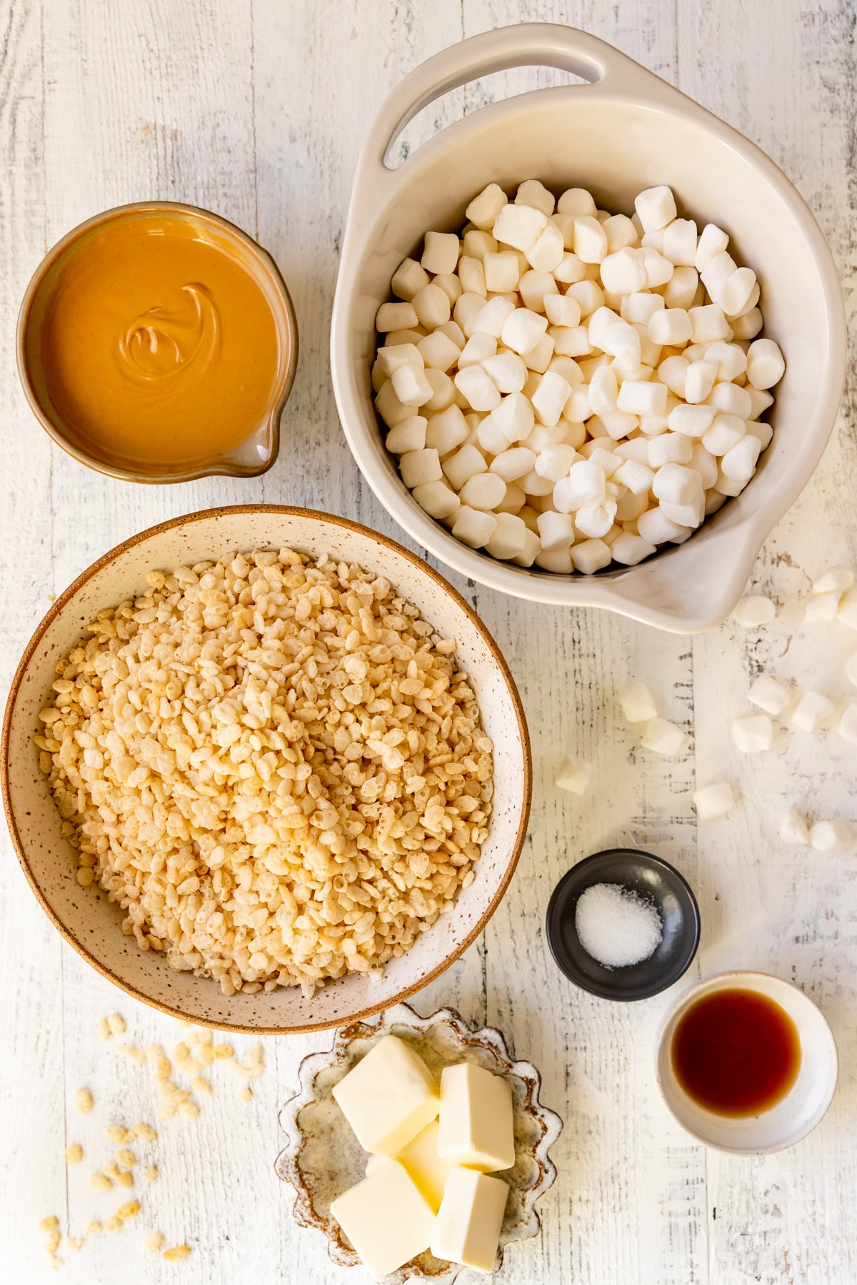 ingredients needed to make homemade rice krispy treats made with creamy peanut butter. 