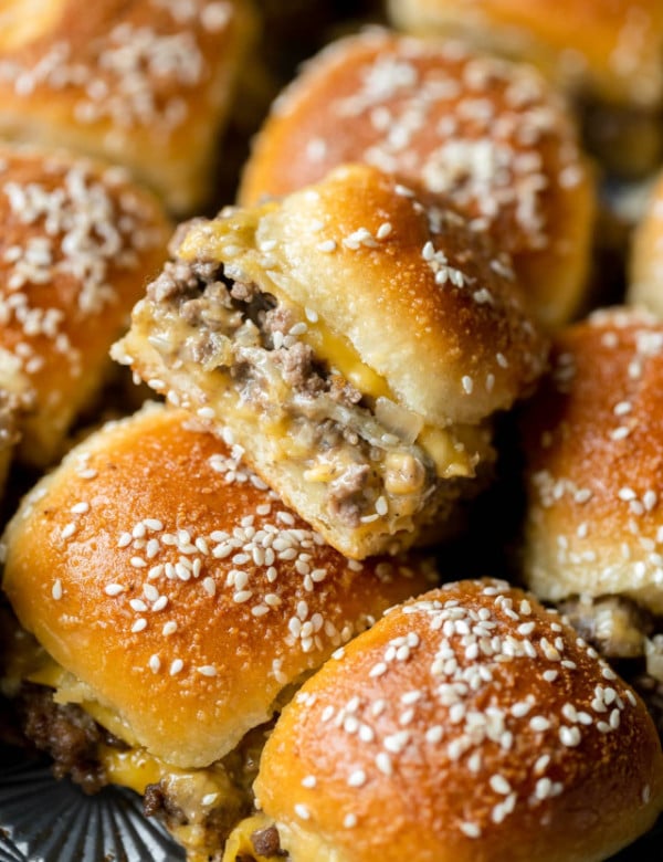 cropped-cheeseburgersliders_11-2508.jpg