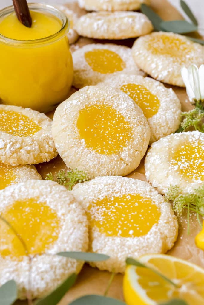 cookies made with lemon curd.