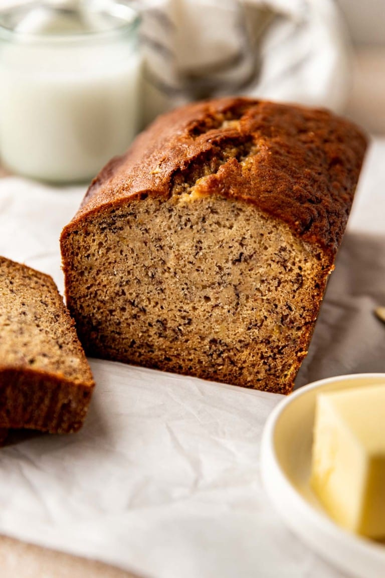 Classic Banana Bread • Krolls Korner