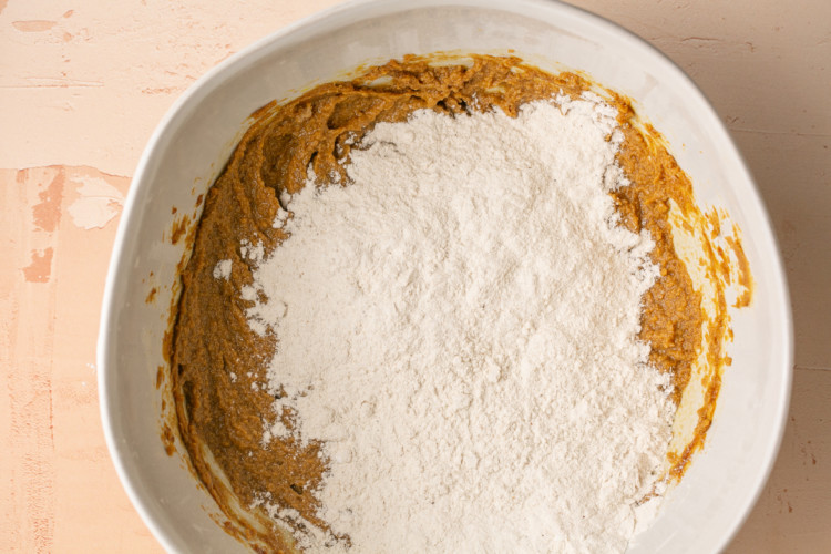 dry ingredients for gingerbread snickerdoodles in a white bowl