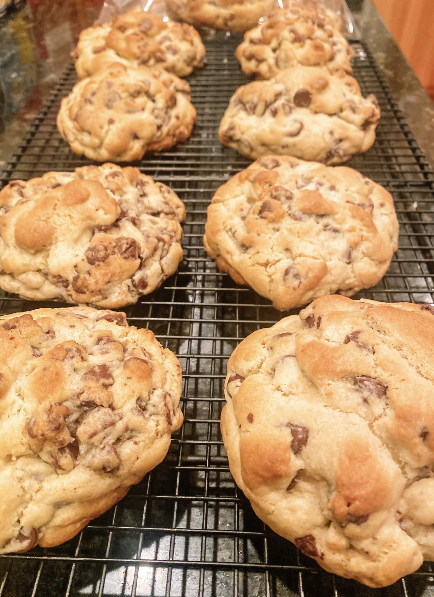 Giant Chocolate Chip Cookies "Kroll's Kookies" Kroll's Korner (VIDEO)