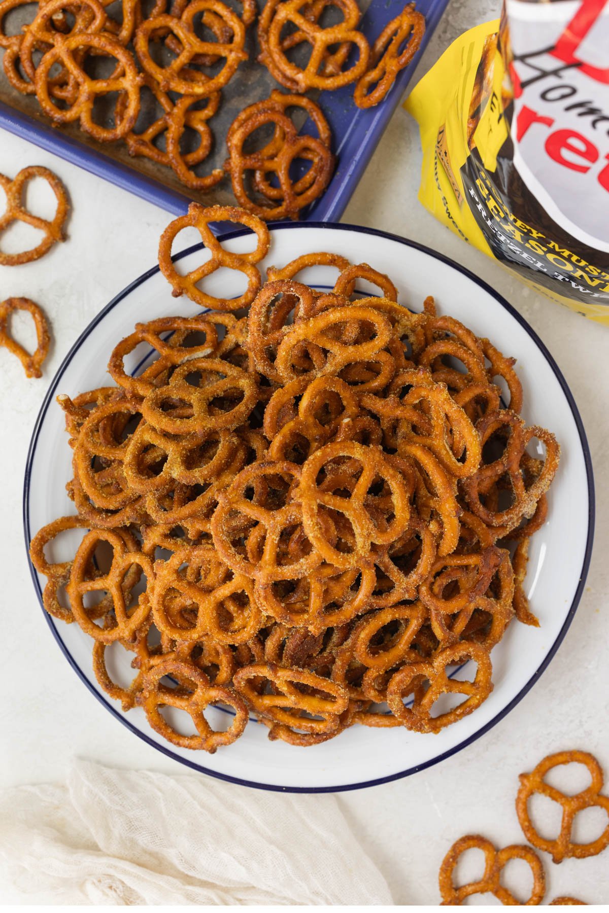 honey mustard pretzels in a white bowl. 