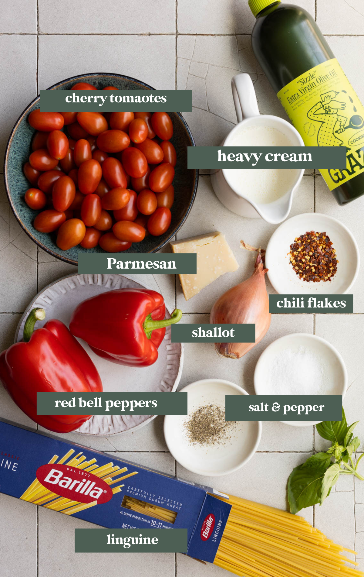 ingredients needed to make bell pepper pasta. 