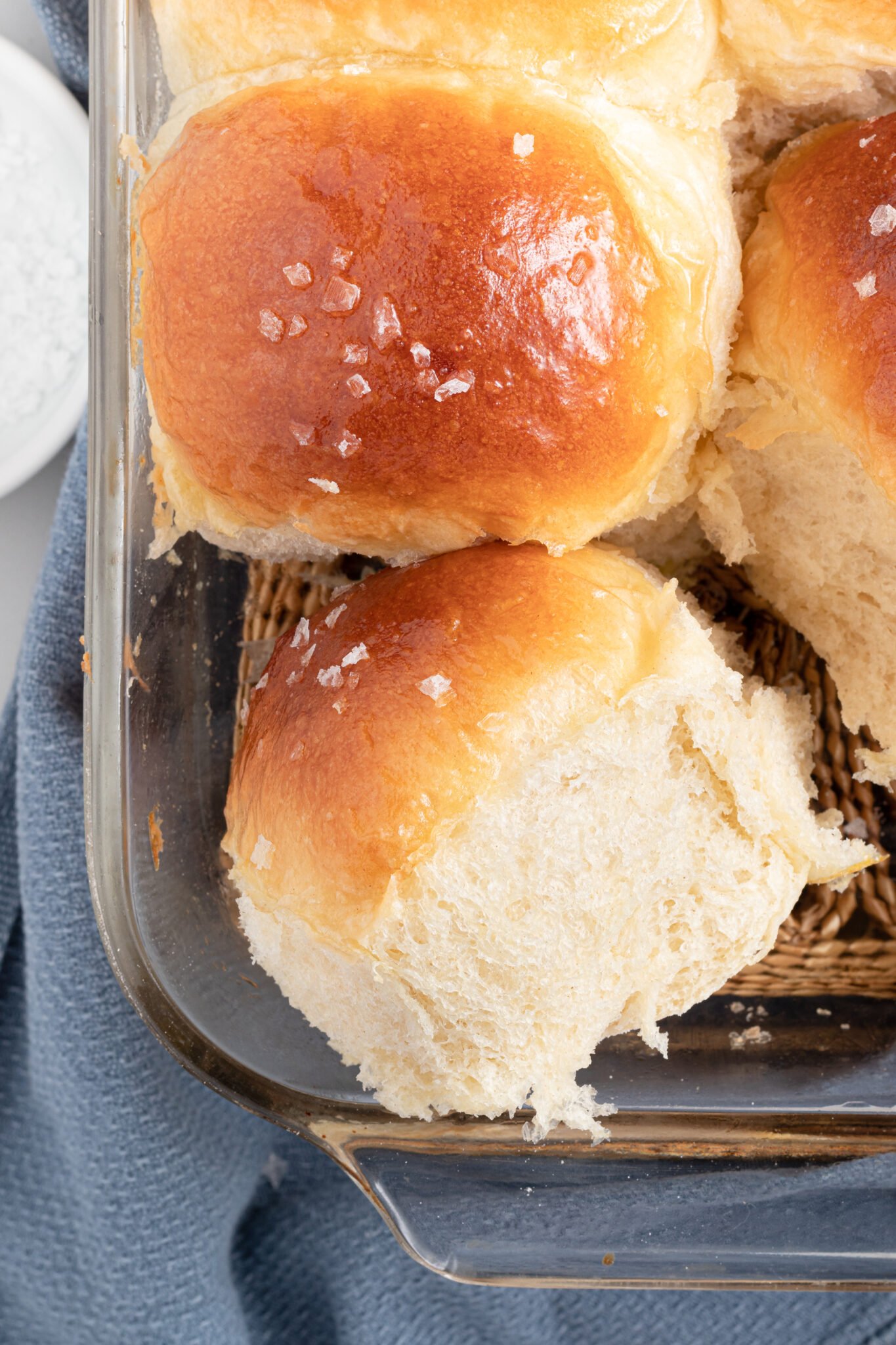 up close image of dinner rolls. 