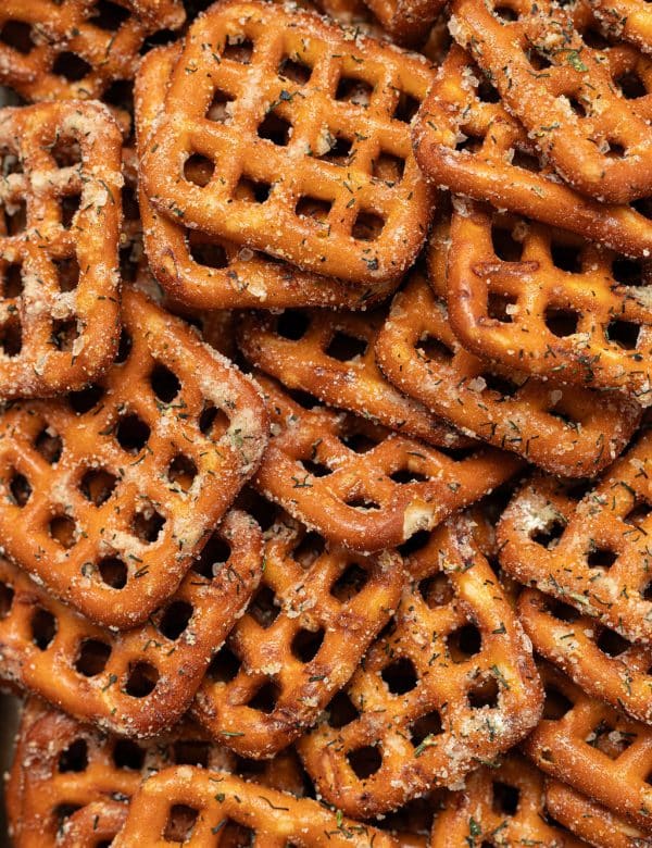 square pretzels with seasoning