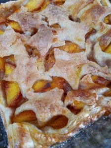 krolls-peach-slab-pie