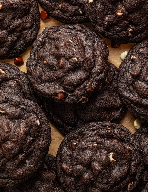 Black and white chocolate chip bakery-style cookies baked.