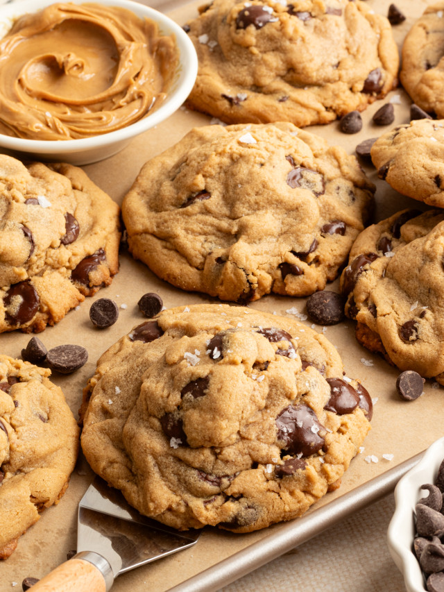 Peanut Butter Dark Chocolate Chip Cookies