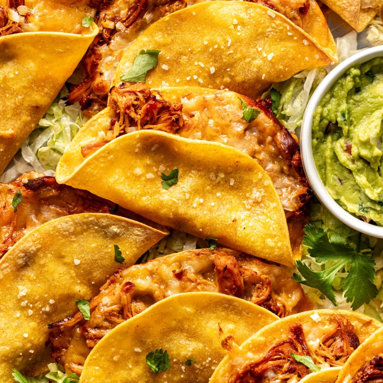 Upclose image of honey chipotle chicken taco.