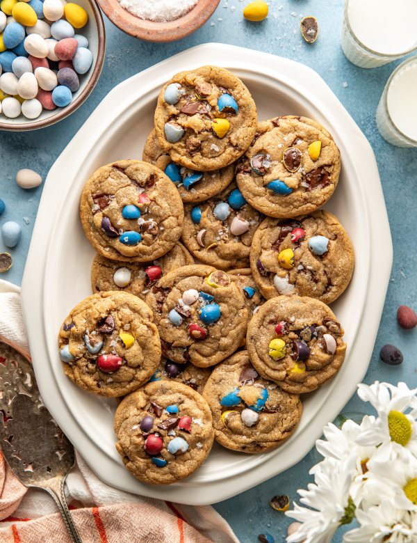 Plate of baked cadbury cookies.