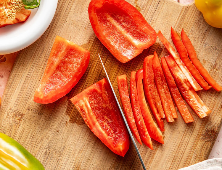 How-To-Cut-Bell-Peppers_HighRes-006